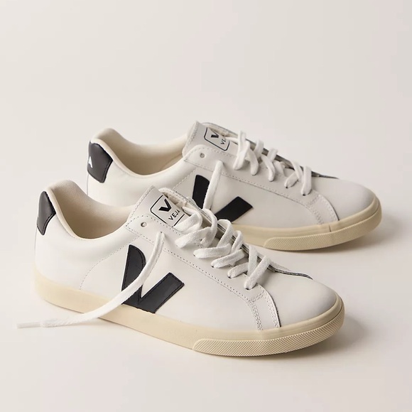 Veja Shoes - Veja Esplar Low Black and White Women's Sneakers